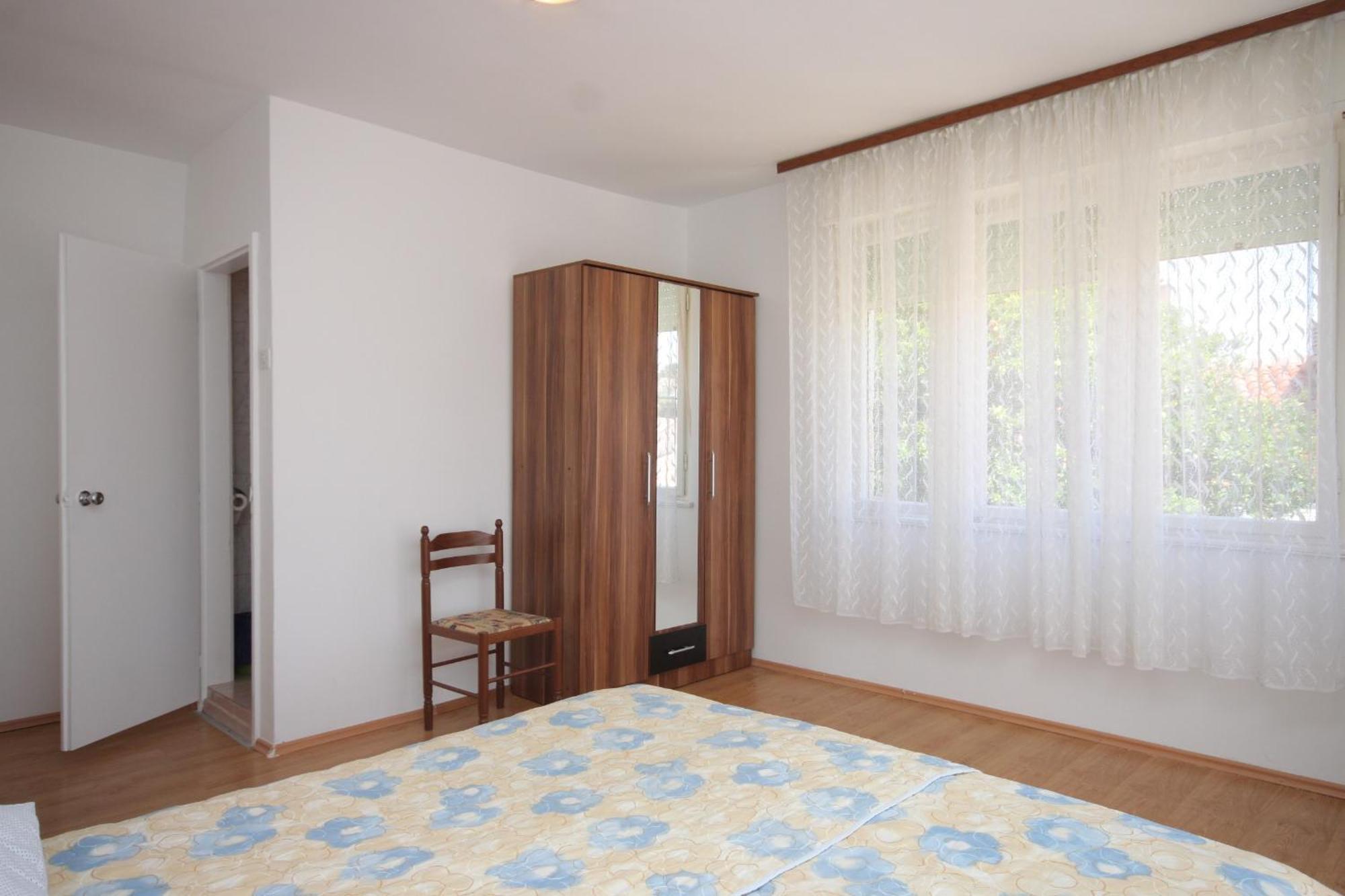 Apartments And Rooms With Parking Space Mali Lošinj Pokoj fotografie